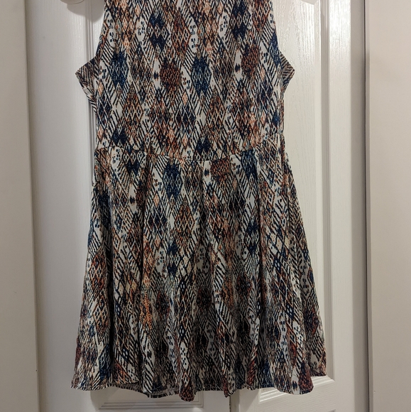 Pixie + Diamond Patterned Dress - Picture 5 of 6